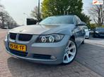 BMW 3-serie 325i Aut Clima Elek Pakket Navi Cruise 18”, Auto's, Automaat, 745 kg, Achterwielaandrijving, Gebruikt