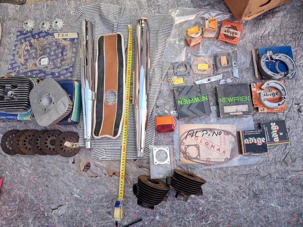 Grote partij brommeronderdelen F.B.M. Morini Franco Motori, Ophalen of Verzenden, Gebruikt, Overige typen, Overige merken