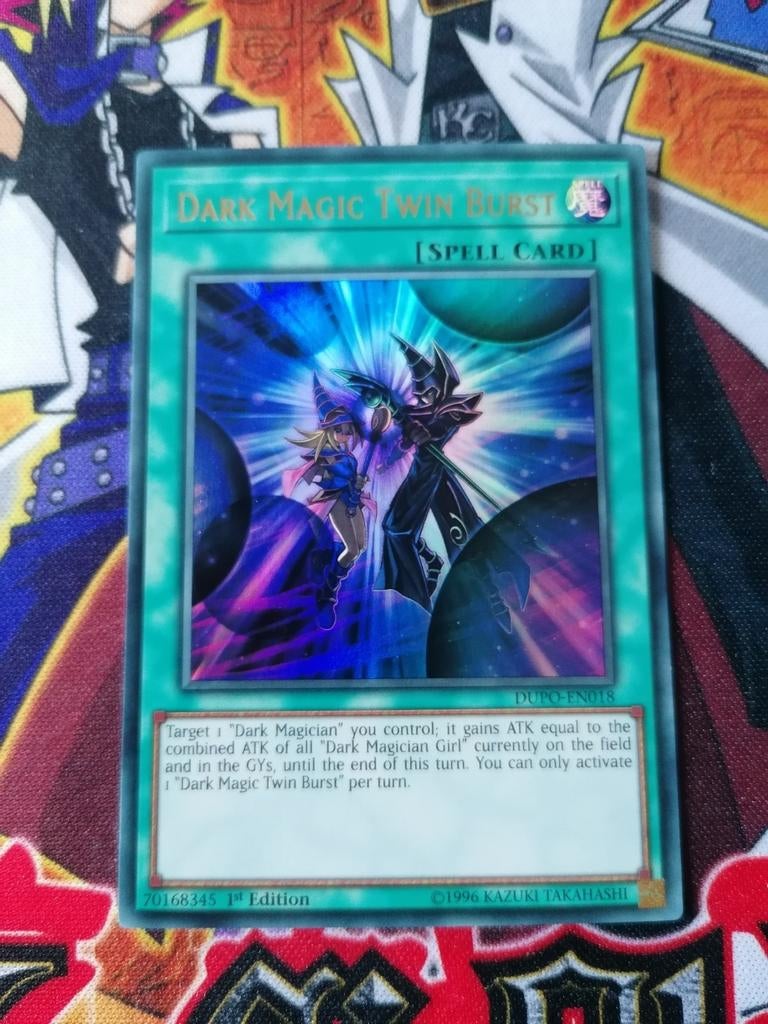 Dark Magic Twin Burst - Ultra Rare DUPO - Yu-Gi-Oh, Hobby en Vrije tijd, Verzamelkaartspellen | Yu-gi-Oh!, Ophalen of Verzenden
