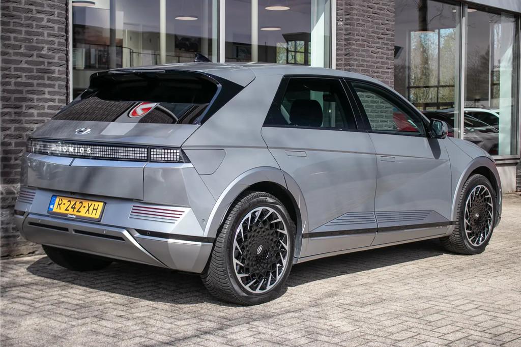 Hyundai IONIQ Lounge 73kWh € 33.450,00, Auto's, Hyundai, Automaat, Gebruikt, 1885 kg, IONIQ