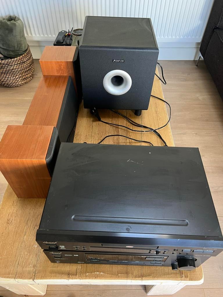 Stereo-set met versterker, CD-speler, subwoofer en speakers, Gebruikt, Losse componenten, Cd-speler, Ophalen