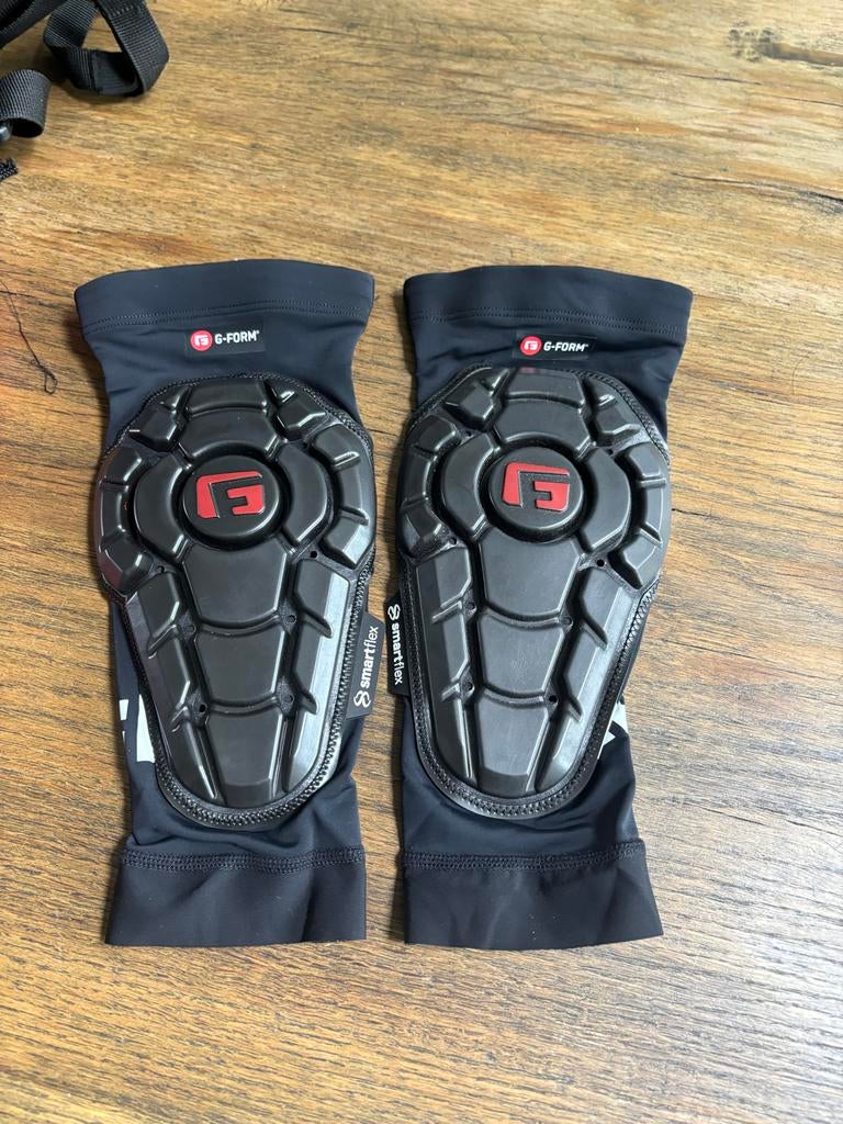 G-Form knie bescherming- SmartFlex youth/junior, Ophalen of Verzenden, Nieuw