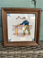 Antiek vintage Max Tichelaar tegel met houten lijst, Ophalen of Verzenden