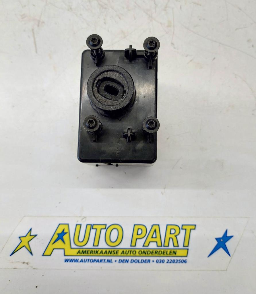 Dodge Ram 1500 contactslot 2009-2010, Gebruikt, PO Box 21-8004 | Auburn Hills, MI 48321-8004, Chrysler, Ophalen of Verzenden