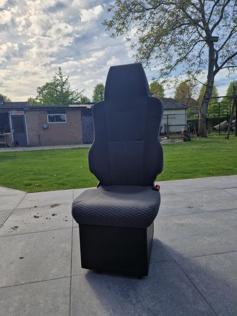 Vrachtwagen/bus stoel, Ophalen, Minder dan 75 cm, Zo goed als nieuw, Stof