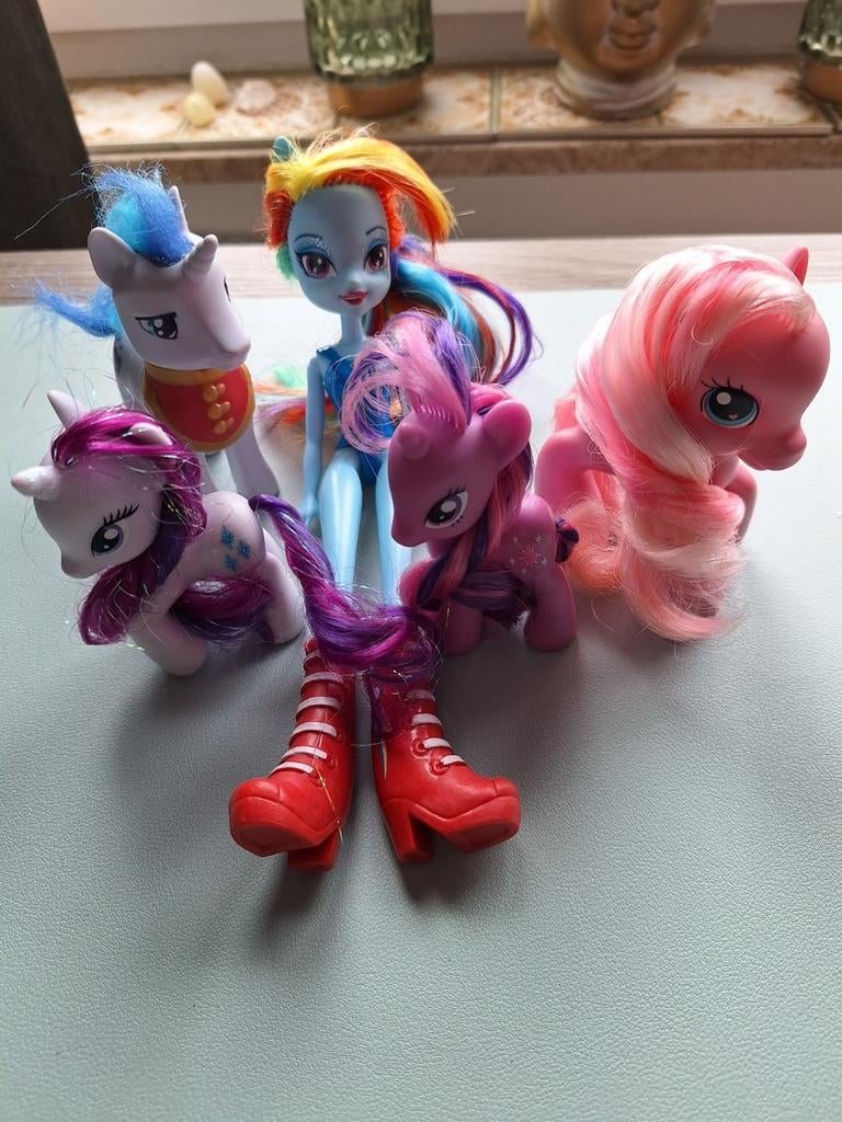 My Little Pony lot 5 figuren + Equestria Girls pop, Kinderen en Baby's, Speelgoed | My Little Pony, Ophalen of Verzenden, Gebruikt