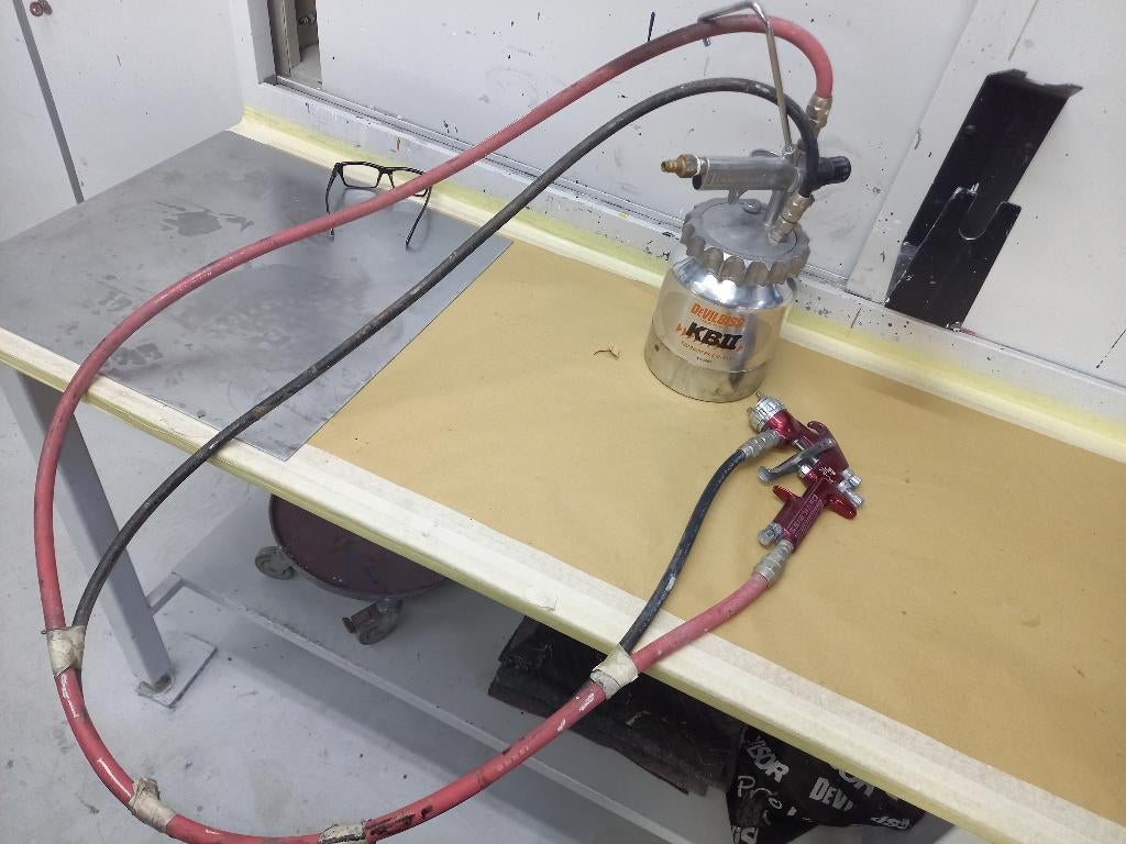 Verfspuit drukvat 2,3 liter Devilbiss KB2, Auto diversen, Autogereedschap, Zo goed als nieuw, Ophalen of Verzenden