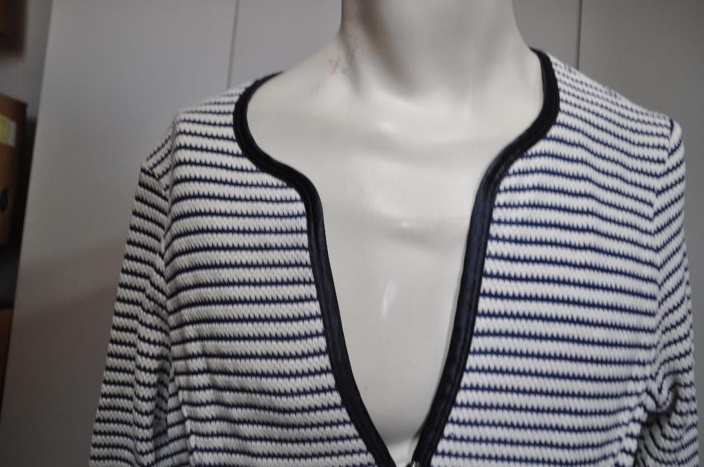 T17T Blauw wit jasje maat 44, Ophalen of Verzenden, Zo goed als nieuw, Blauw, Jasje of Colbert