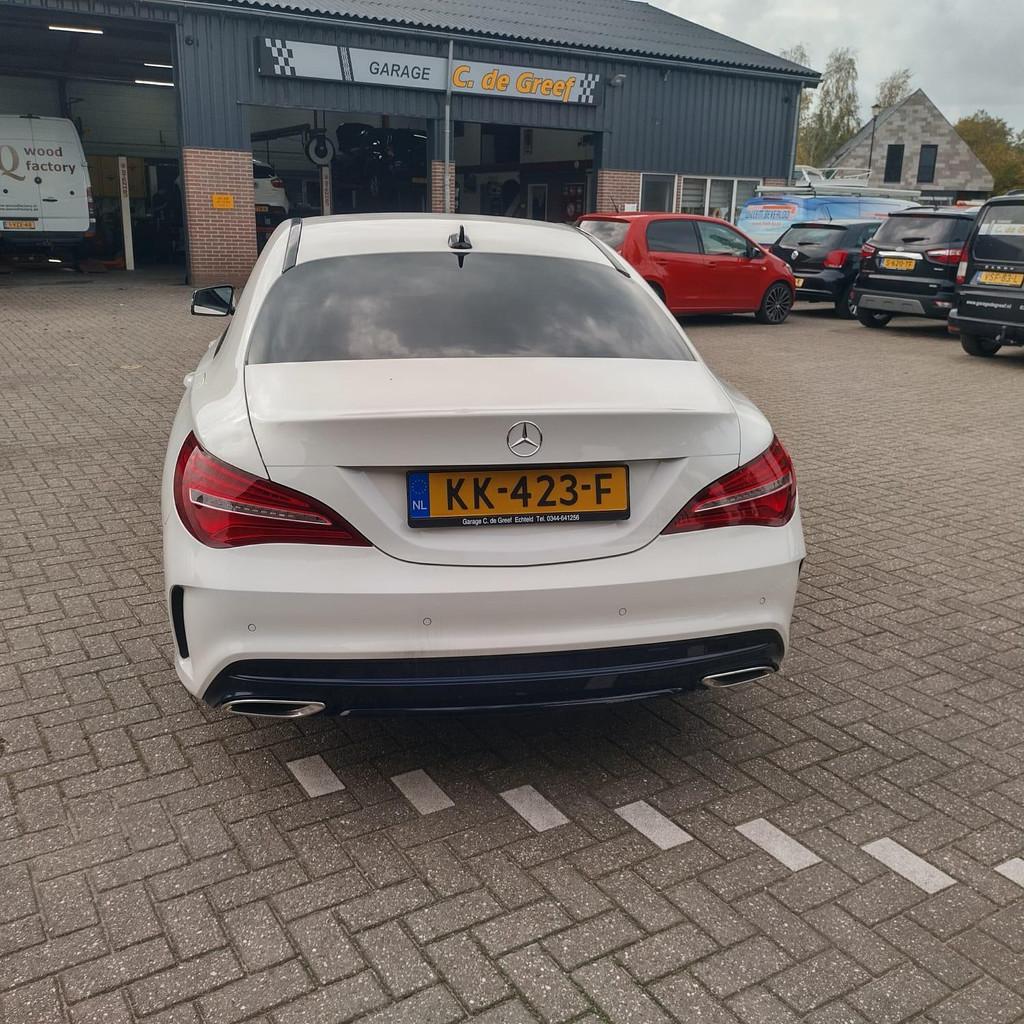 Mercedes-Benz CLA-klasse 180 AMG Night Edition Plus NAP, Auto's, Stof, Gebruikt, 4 cilinders, 715 kg