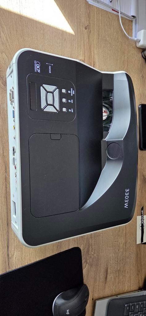 i3-Technologies Projector 3303W Ultra Short-Throw Beamer, Audio, Tv en Foto, Beamers, Ophalen of Verzenden