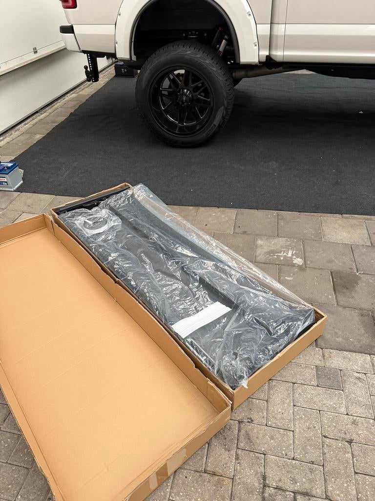 Ford F-150 5,5ft bedcover nieuw in doos, Achterklep, Nieuw, Ophalen of Verzenden, Achter