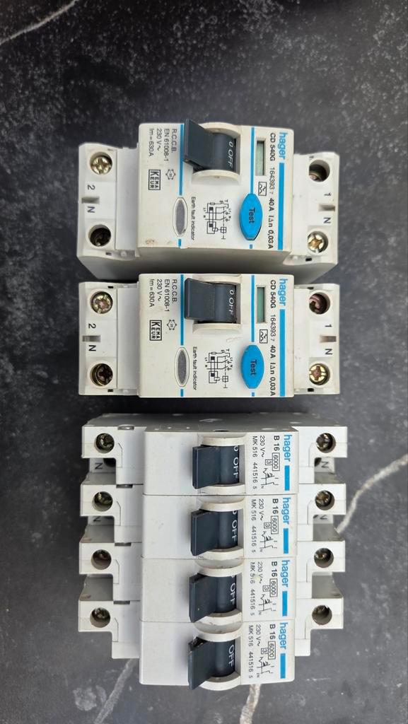 Hager aardlekautomaten en groepenautomaten, Doe-het-zelf en Verbouw, Elektra en Kabels, Gebruikt, Overige typen, Ophalen of Verzenden