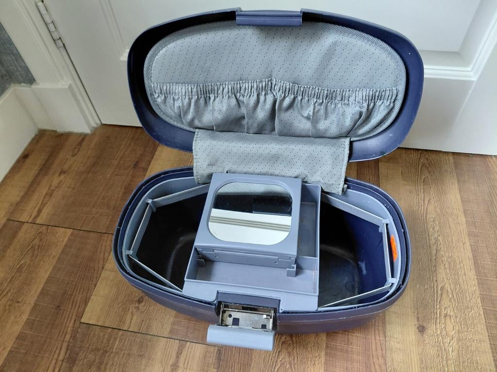 Beautycase met cijferslot, Ophalen, Zo goed als nieuw, Blauw, Hardcase