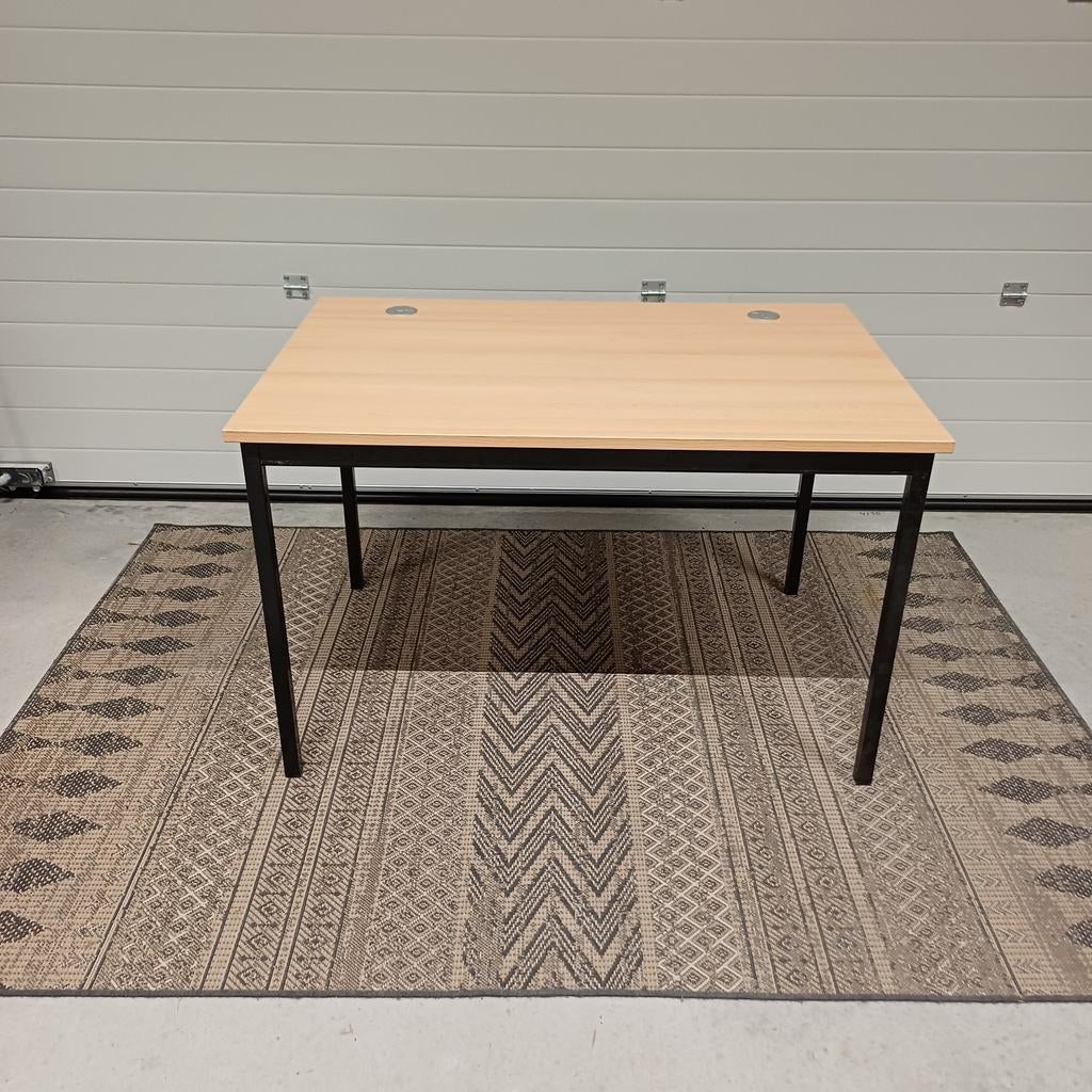 1 x bureau / werktafel  / tafel  120 x 80 x 75 cm, Huis en Inrichting, Bureaus, Ophalen, Gebruikt