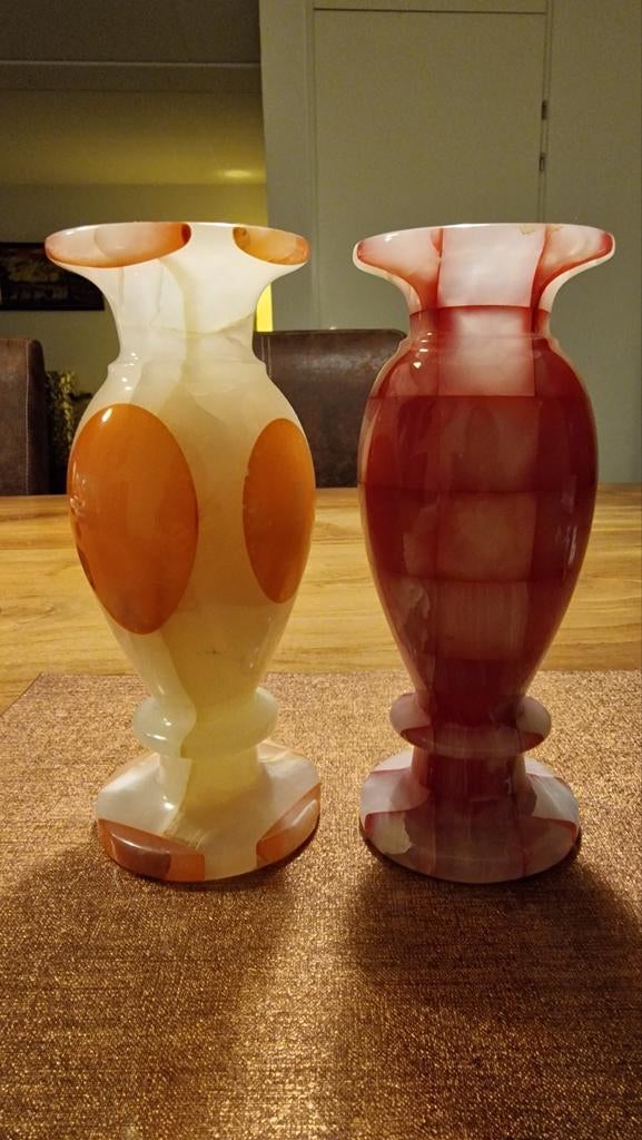 Set van 2 Onyx Vazen - 20 cm hoog, Antiek en Kunst, Antiek | Vazen, Ophalen of Verzenden