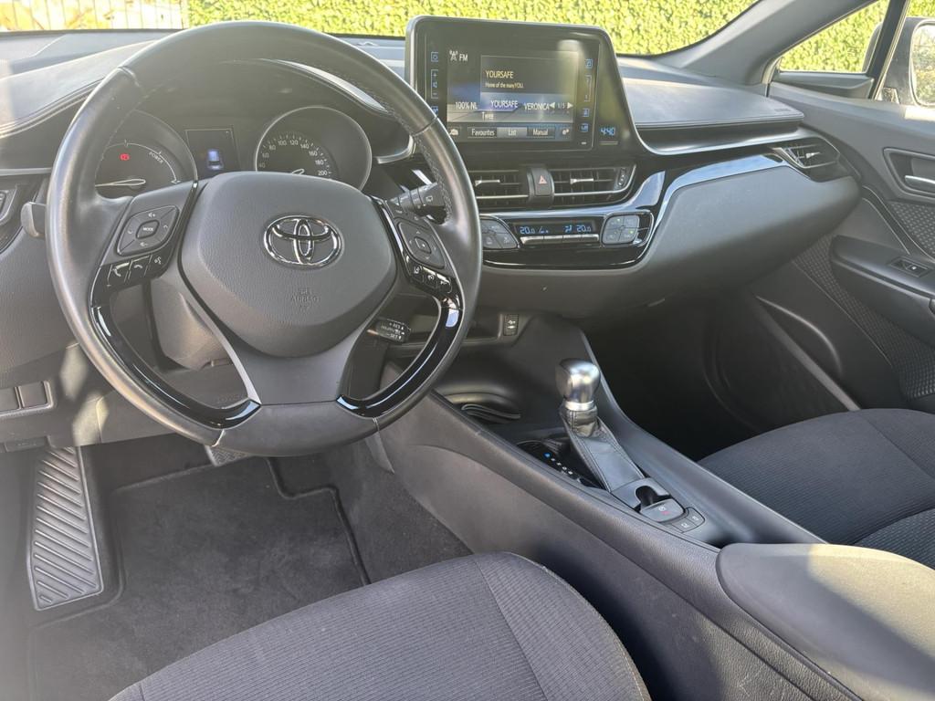 Toyota C-HR 1.8 Hybrid Dynamic | Cruise control | Climate co, Stof, Euro 6, 4 cilinders, Hybride Elektrisch/Benzine