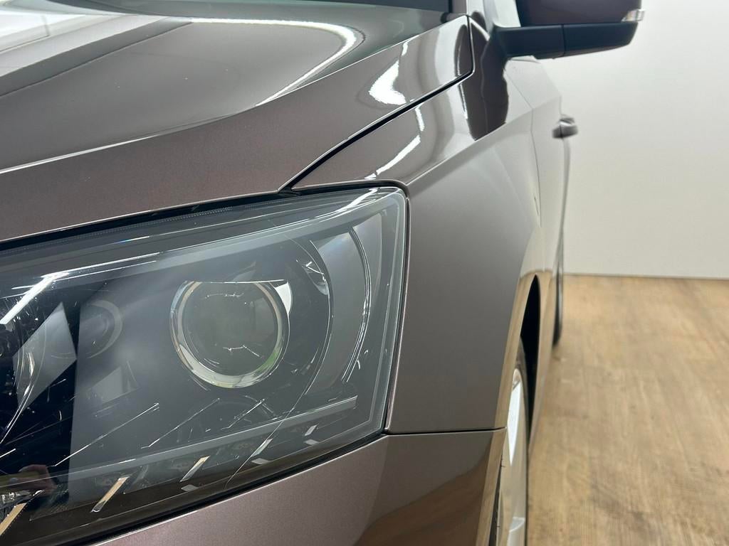 Skoda Fabia Occasion 1.2 TSI First Edition Style | Bruin | T, Auto's, Stof, 4 cilinders, Bruin, Origineel Nederlands