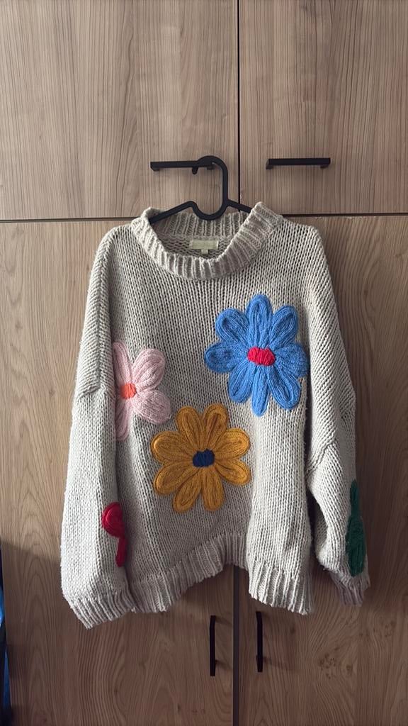 Bloemen trui, Ophalen of Verzenden, Zo goed als nieuw, Maat 38/40 (M)