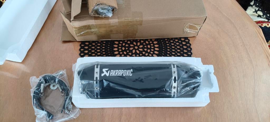 Akrapovic uitlaat voor Piaggio (MP3)300- Nieuw in doos, Motoren, Ophalen of Verzenden, Nieuw