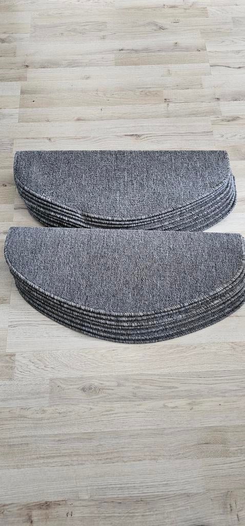 Trapmatten grijs (nieuw), Nieuw, Ophalen of Verzenden, Minder dan 10 m², Grijs