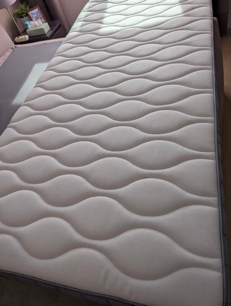 IKEA VÅGSTRANDA matras 200x90, Huis en Inrichting, Slaapkamer | Matrassen en Bedbodems, Ophalen, 90 cm, Eenpersoons, Zo goed als nieuw