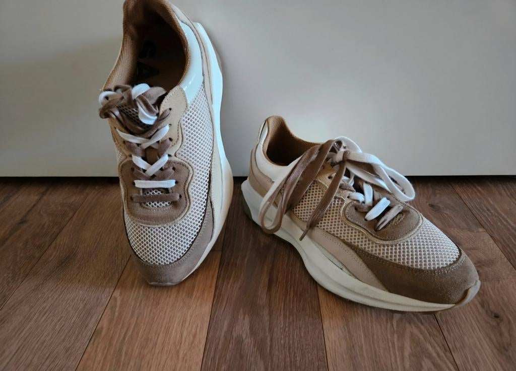 Sneakers Sacha, Ophalen of Verzenden, Zo goed als nieuw, Sneakers of Gympen