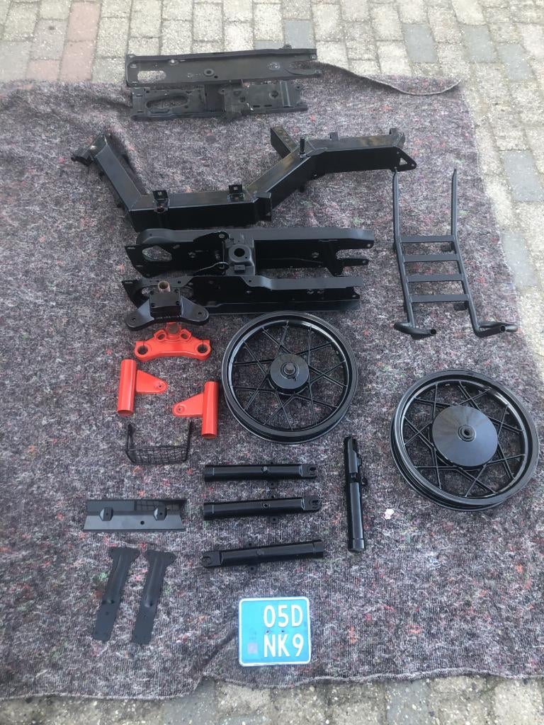 Te koop citta gilera frame met kenteken, hoop parts erbij, Fietsen en Brommers, Ophalen, Gebruikt, Kap, Gilera