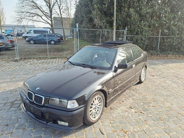 BMW e36 compact california 1999 Zwart, Auto's, BMW, Particulier, Airbags, Airconditioning, Climate control, Elektrische ramen