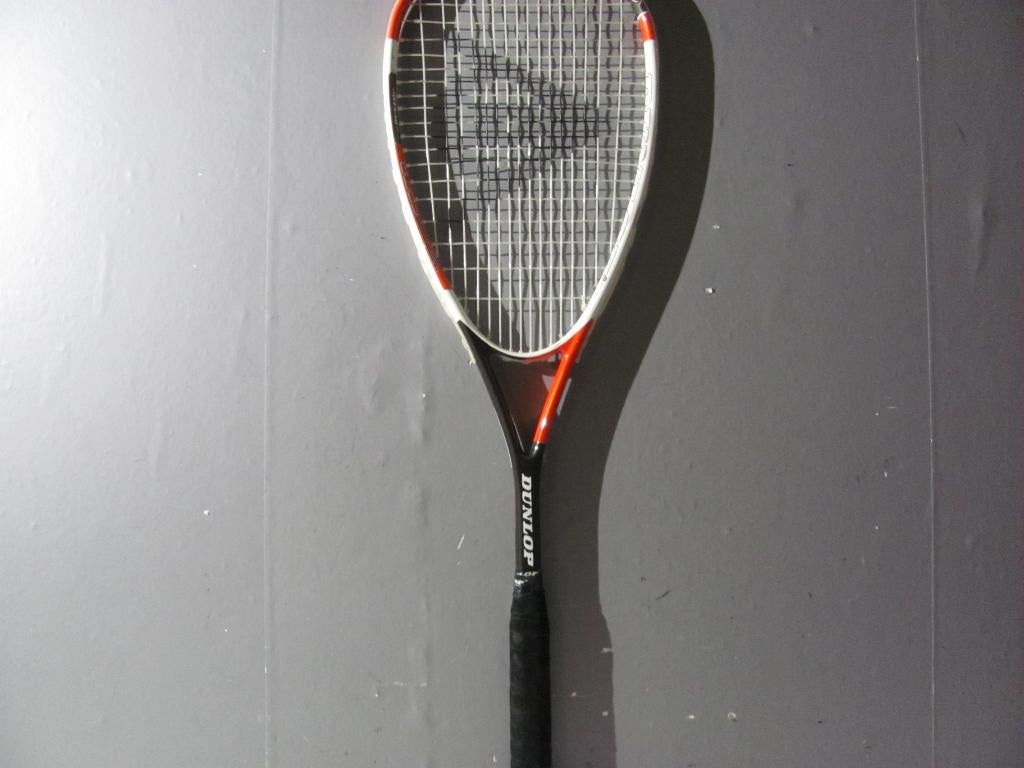 Squashracket van Dunlop the tempocomp met goede bespanning, Ophalen of Verzenden, Zo goed als nieuw, Racket, Met hoes