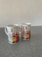 2mokken van fine bone china, Huis en Inrichting, Keuken | Servies, Ophalen, Zo goed als nieuw, Overige stijlen, Kop(pen) en/of Schotel(s)