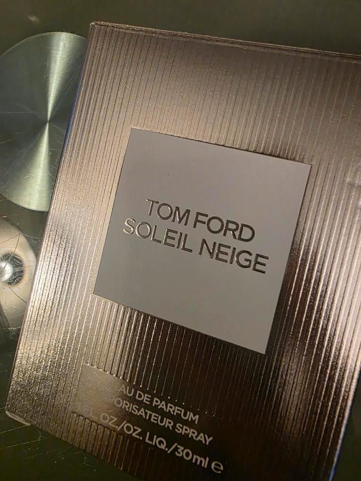 Tom Ford Soleil Neige Eau de Parfum 30ml, Sieraden, Tassen en Uiterlijk, Uiterlijk | Parfum, Nieuw, Ophalen of Verzenden