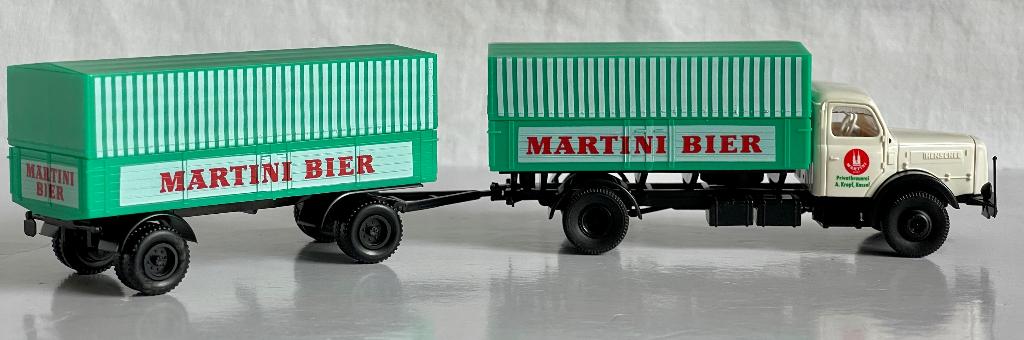 Brekina: Henschel combinatie "Martini Bier", Ophalen of Verzenden, Zo goed als nieuw, Bus of Vrachtwagen, Brekina
