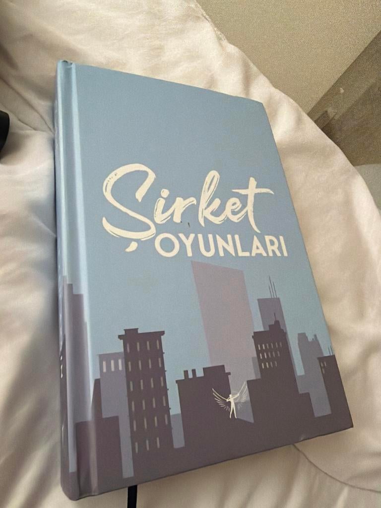 Turks leesboek Sirket Oyunlari, Ophalen of Verzenden, Gelezen, Wereld overig