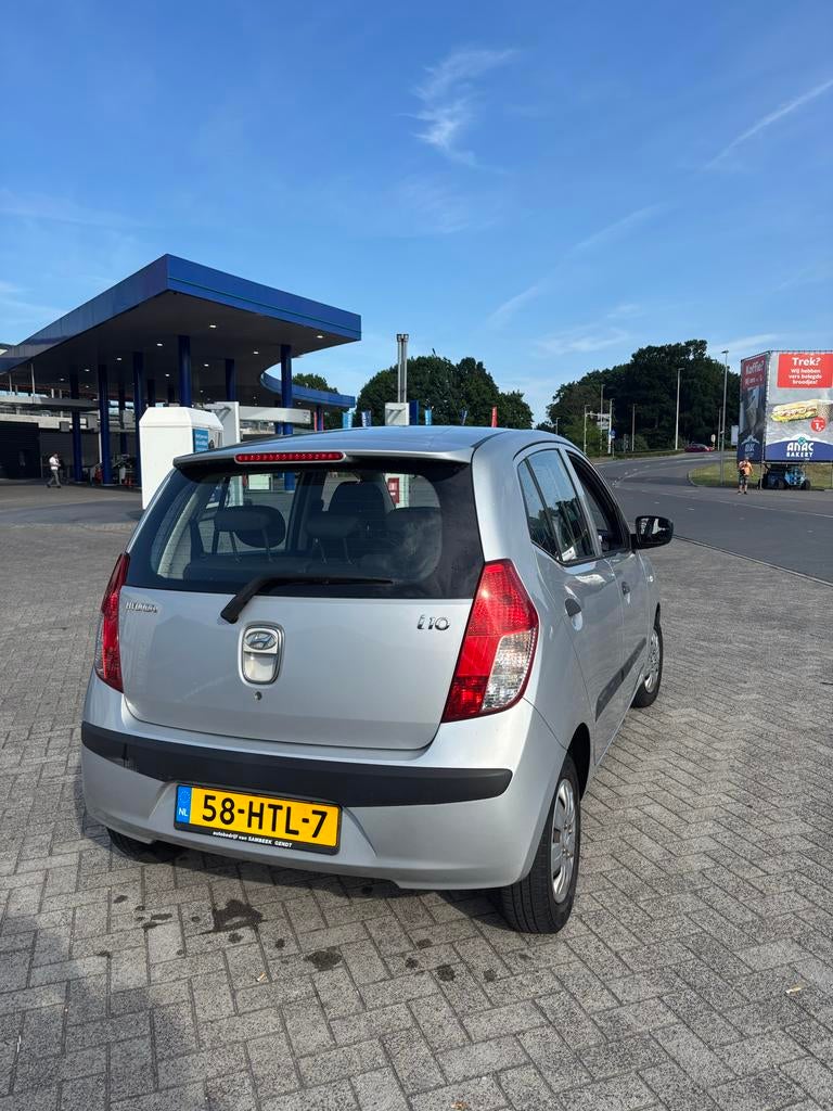 Hyundai i10 1.1 I 5DR 2009 Grijs, Auto's, Voorwielaandrijving, 31 €/maand, 4 cilinders, 400 kg
