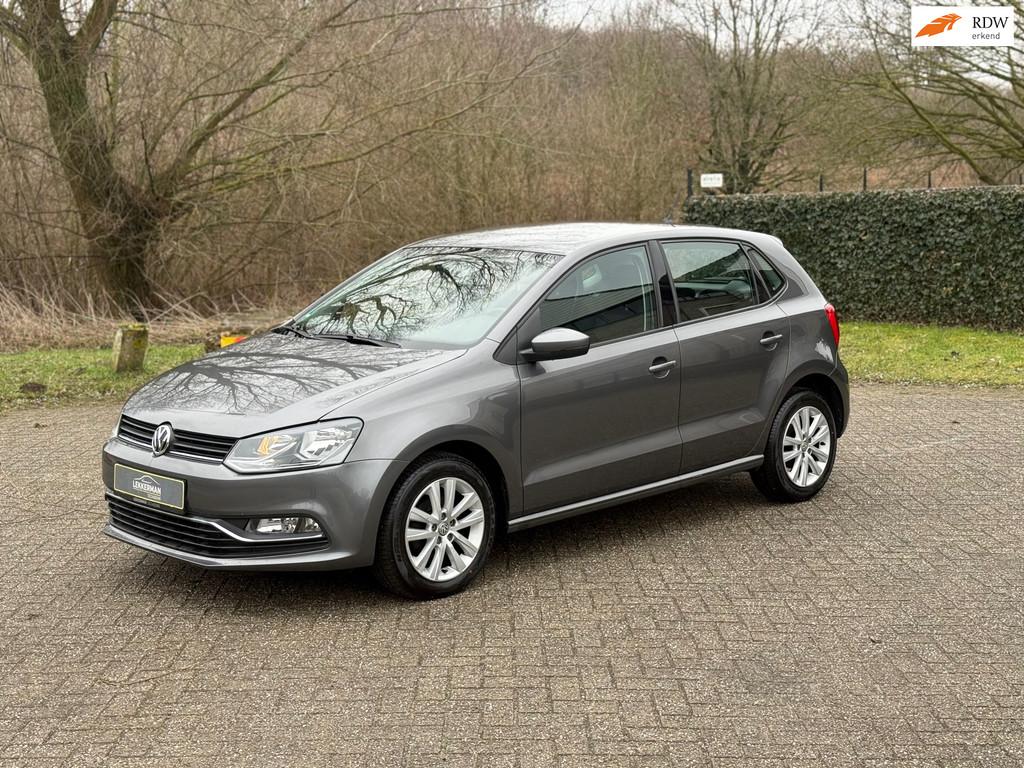 Volkswagen Polo 1.2 TSI Comfortline NWE APK I BLUETOOTH I EE, Auto's, Volkswagen, Gebruikt, 4 cilinders, Origineel Nederlands