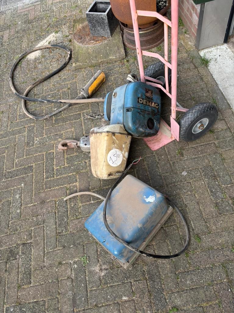 Takel demag 1000kg, Ophalen, Gebruikt, Elektrisch