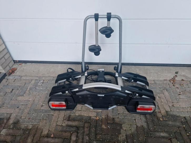 Thule EuroWay 921 Kantelbare fietsendrager voor 2 Fietsen, Auto diversen, Fietsendragers, Zo goed als nieuw, Trekhaakdrager, 2 fietsen
