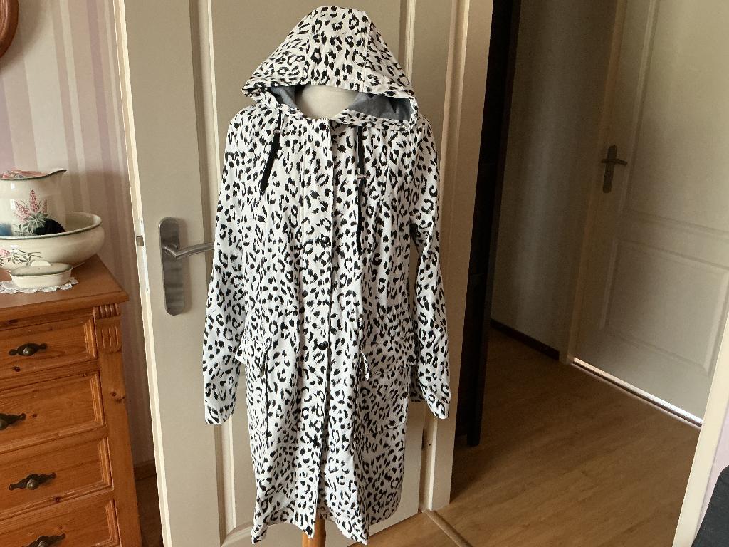 Zwart/witte regen/zomer jas van Miss Etam. Maat 46, Zwart, Maat 46/48 (XL) of groter, Ophalen of Verzenden, Zo goed als nieuw