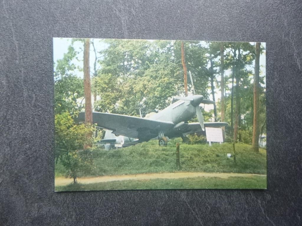 Overloon, oorlogsmuseum / vliegtuig Spitfire 1974, Verzenden, 1960 tot 1980, Ongelopen
