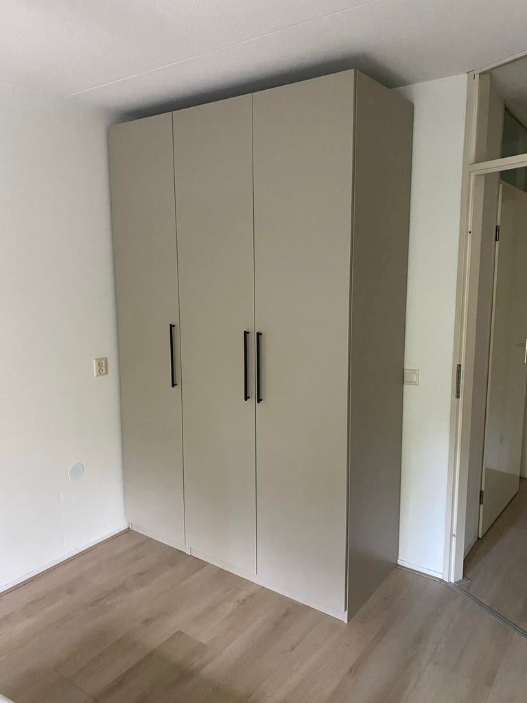 Pax Ikea systeemkast Grijsbeige 150x58x236cm, Huis en Inrichting, Kasten | Kledingkasten, Ophalen, Gebruikt, 100 tot 150 cm, 200 cm of meer