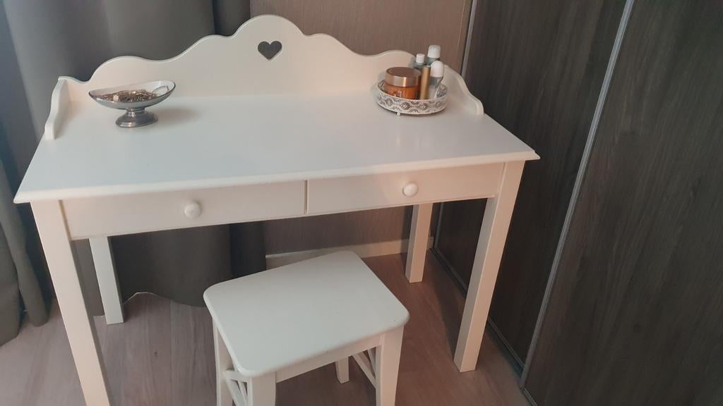 Bureau / kaptafel voor meisjeskamer, Ophalen, Gebruikt, 100 tot 150 cm, Romantisch, Meisjeskamer