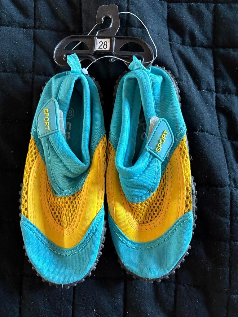 Nieuwe waterschoenen maat 28 - Ideaal voor zomer en strand!, Kinderen en Baby's, Kinderkleding | Schoenen en Sokken, Ophalen of Verzenden