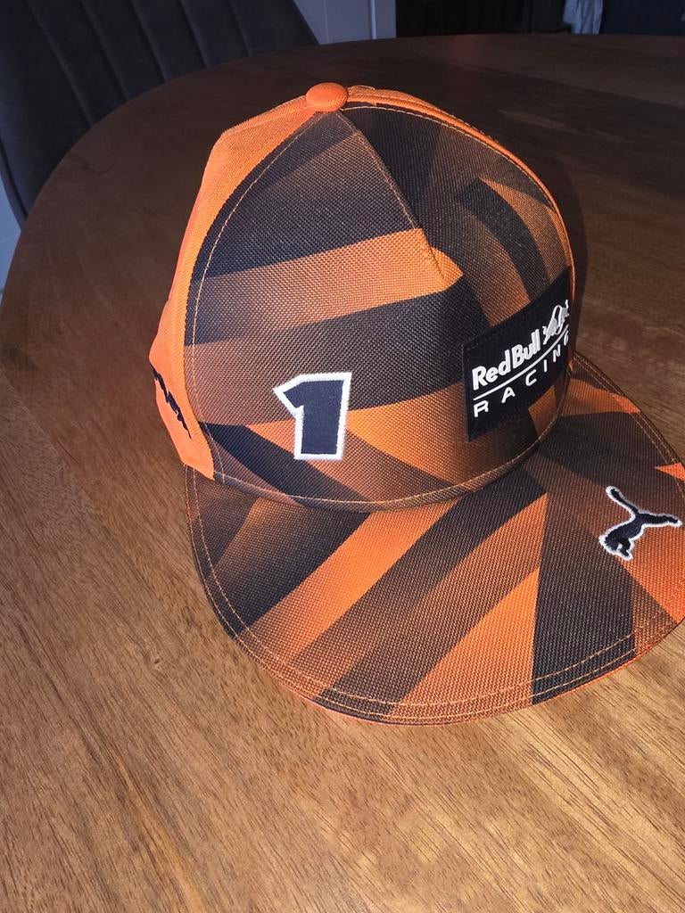 Redbull max verstappen pet  2022, Ophalen of Verzenden, Zo goed als nieuw
