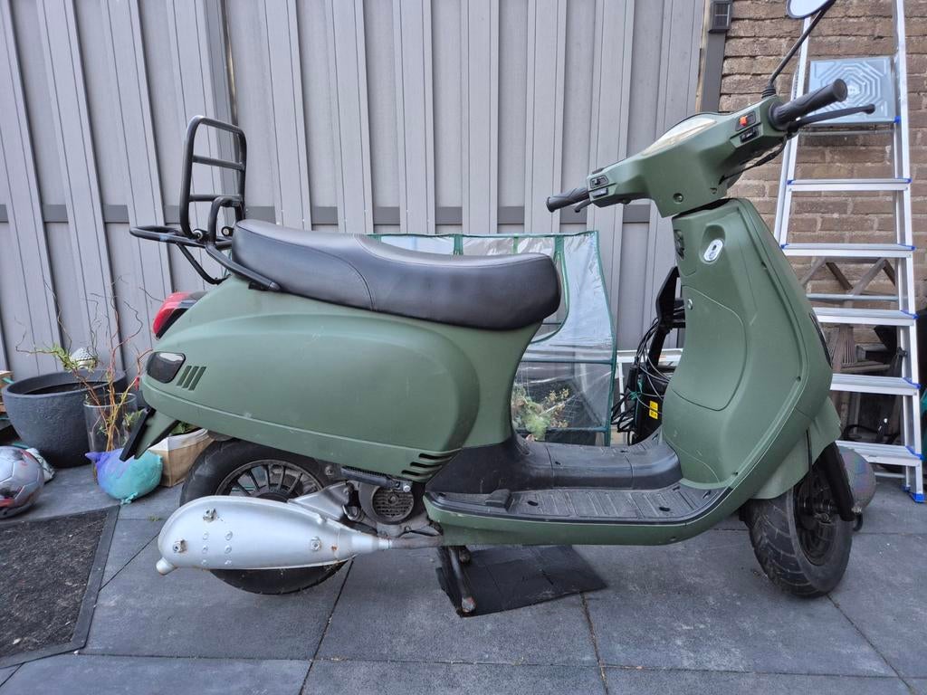 Leuke scooter!, Ophalen, Gebruikt, Benzine