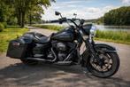ROAD KING Custom, Black out, Zeer netjes, Veel opties, Motoren, Motoren | Harley-Davidson, 2 cilinders, Motorrijbewijs A, Bedrijf