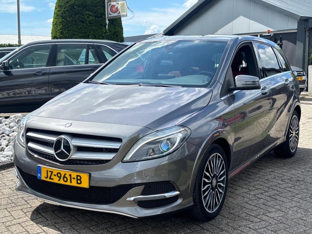 Mercedes-Benz B-Klasse 250 e Prestige 28 kWh NL Auto Leer Xe, Auto's, Automaat, 0 cilinders, Gebruikt, 144 min