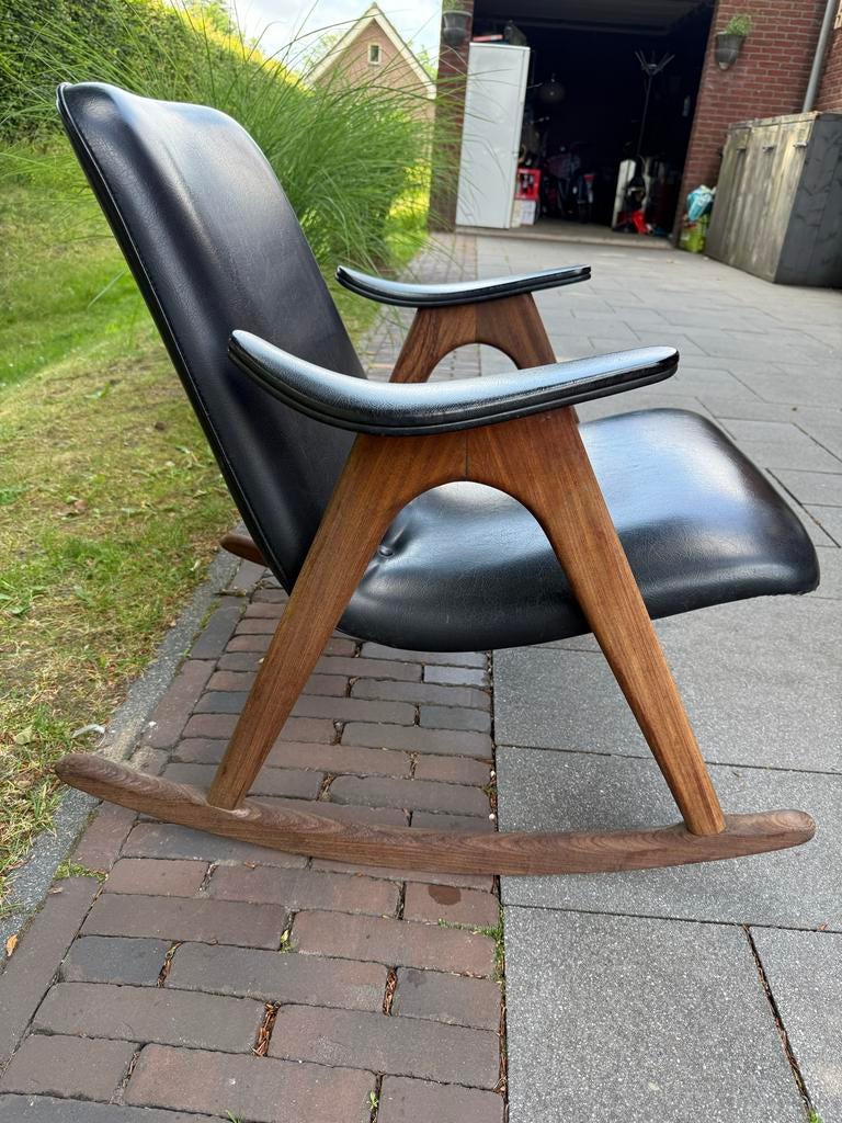 Sixties rocking chair, Ophalen, Bruin, Gijpsvintage, Info@gijpsvintage.nl