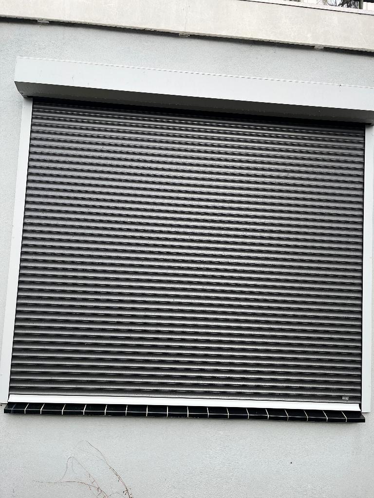 Rolluik (Roma P geëxtrudeerd), Doe-het-zelf en Verbouw, Rolluiken, Ophalen, Zo goed als nieuw, 200 cm of meer, Grijs