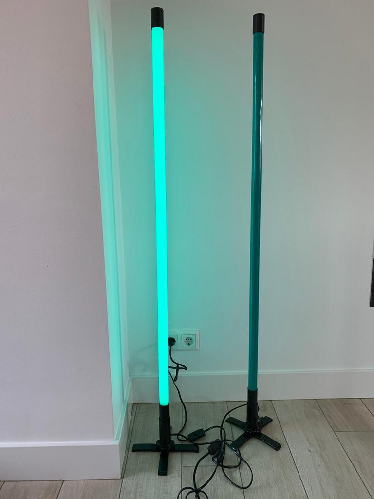 2x Groene NEON Tube lamp staand, Huis en Inrichting, Ophalen, Zo goed als nieuw, NEON, 150 tot 200 cm