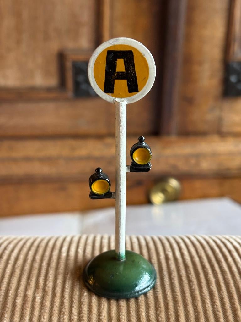 Märklin Spoor 0-1 signaalbord i.z.g.st. en 10,5 cm hoog., Ophalen of Verzenden